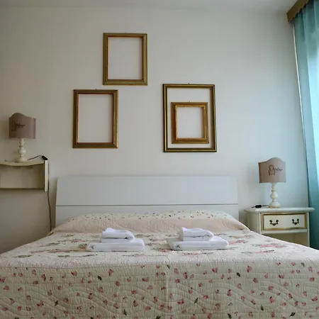 Vintage House Apartman Pisa